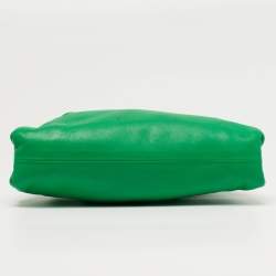 مملوكة مسبقًا Bottega Veneta The Pouch Mini Green Leather Bag