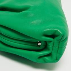 مملوكة مسبقًا Bottega Veneta The Pouch Mini Green Leather Bag
