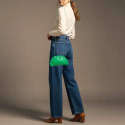 مملوكة مسبقًا Bottega Veneta The Pouch Mini Green Leather Bag