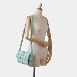 مملوكة مسبقًا حقيبة كروس بودي بوتيغا فينيتا كاسيت مبطنة نابا أزرق