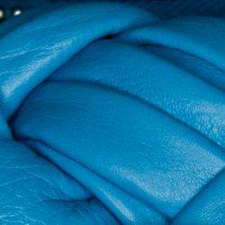 مملوكة مسبقًا منديل بوتيغا فينيتا أزرق أنتريشياتو موزة