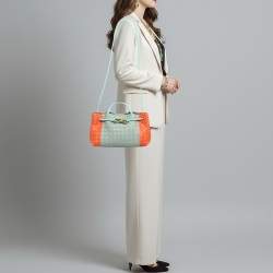 مملوكة مسبقًا حقيبة يد توتس بوتيغا فينيتا أنديامو جلدة إنتريتشياتو ثلاثية الألوان شرق-غرب