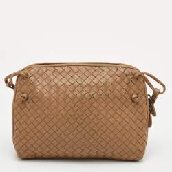 مملوكة مسبقًا حقيبة كروس بودي بوتيغا فينيتا نوديني جلد أنتريشاتو بيج داكن