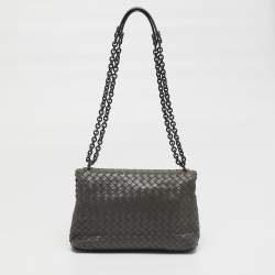 مملوكة مسبقًا Bottega Veneta Olimpia Small Grey Intrecciato Leather Shoulder Bag