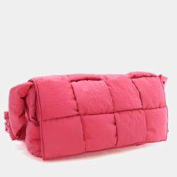 مملوكة مسبقًا Bottega Veneta Padded Tech Cassette Bag