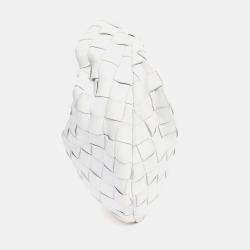 مملوكة مسبقًا حقيبة بوتيغا فينيتا جودي صغيرة انترشياتو بيضاء