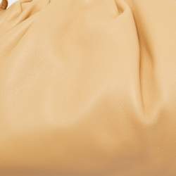 Pre Owned Bottega Veneta The Pouch Mini Beige Leather Bag