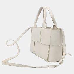 مملوكة مسبقًا Bottega Veneta Arco Tote Bag