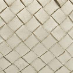 Pre Owned Bottega Veneta Jodie Mini Intrecciato White Leather Hobo