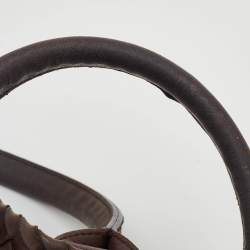 Pre Owned حقيبة يد بوتيغا فينيتا كابات متوسطة جلد انترشياتو أخضر زيتوني