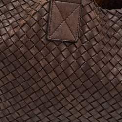 Pre Owned حقيبة يد بوتيغا فينيتا كابات متوسطة جلد انترشياتو أخضر زيتوني