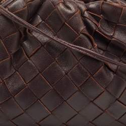 Pre Owned Bottega Veneta The Pouch Mini Dark Brown Intrecciato Leather Crossbody Bag