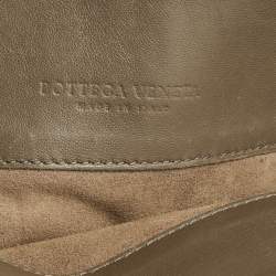 مملوكة مسبقًا Bottega Veneta Olimpia Medium Dark Beige Intrecciato Leather Shoulder Bag