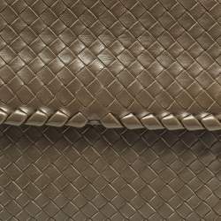 مملوكة مسبقًا Bottega Veneta Olimpia Medium Dark Beige Intrecciato Leather Shoulder Bag