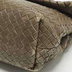 مملوكة مسبقًا Bottega Veneta Olimpia Medium Dark Beige Intrecciato Leather Shoulder Bag