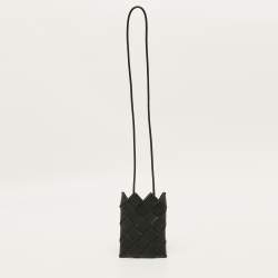 مملوكة مسبقًا Bottega Veneta Phone Holder Black Intrecciato Leather Crossbody Bag