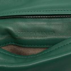 Pre Owned حقيبة كلتش بوتيغا فينيتا جلد أفعى مائي أخضر بقفل دوار