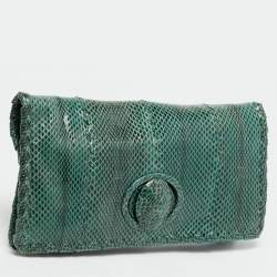 Pre Owned حقيبة كلتش بوتيغا فينيتا جلد أفعى مائي أخضر بقفل دوار