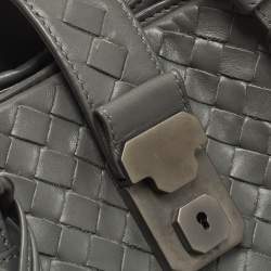 مملوكة مسبقًا حقيبة بوتيغا فينيتا روما صغيرة جلد إنتريشاتو رمادي تاوپ