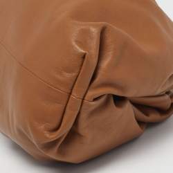 Pre Owned Bottega Veneta The Pouch Classic Brown Leather Clutch