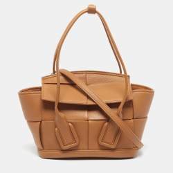 مملوكة مسبقًا Bottega Veneta Arco Mini Brown Leather Top Handle Bag