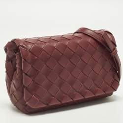 مملوكة مسبقًا Bottega Veneta Red Intrecciato Leather Flap Crossbody Bag