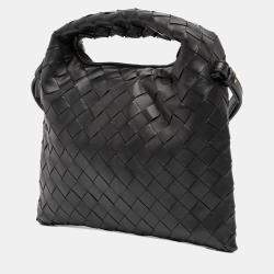 مملوكة مسبقًا Bottega Veneta Black Mini Calfskin Intrecciato Hop Satchel