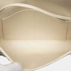 مملوكة مسبقًا Bottega Veneta White Nappa Intrecciato Andiamo Pouch on Strap