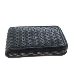 مملوكة مسبقًا Bottega Veneta Black Intrecciato Leather Zip Around Wallet