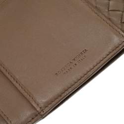 مملوكة مسبقًا Bottega Veneta Light Brown Intrecciato Leather Wallet 
