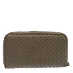 Pre Owned Bottega Veneta Pale Green Intrecciato Leather Zip Around Wallet