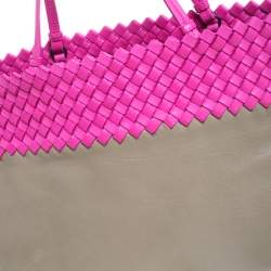 مملوكة مسبقًا Bottega Veneta Pink/Beige Top Woven Leather Shopper Tote