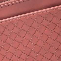 Pre Owned محفظة بوتيغا فينيتا بسحاب مزدوج جلد أنترشياتو وردية 