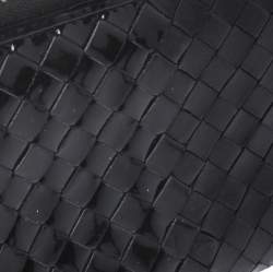 Pre Owned محفظة بوتيغا فينيتا سحاب ملتف جلد ثعبان وجلد انترشياتو سوداء