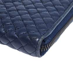 Pre Owned Bottega Veneta blue Quilted Leather Zip Around Wallet