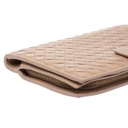Pre Owned Bottega Veneta Beige Intrecciato Leather Bifold Continental Wallet