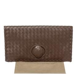 مملوكة مسبقًا حقيبة كلتش بوتيغا فينيتا قفل دوار جلد إنترشييتو بنية