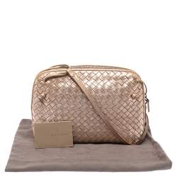 Pre Owned Bottega Veneta Metallic Rose Gold Intrecciato Leather Nodini Shoulder Bag