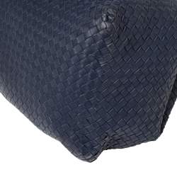 مملوكة مسبقًا حقيبة يد بوتيغا فينيتا سيستا كبيرة جلد إنديجو انترشياتو 