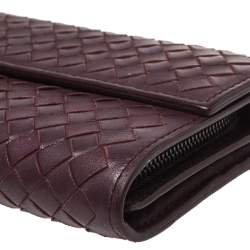 Pre Owned Bottega Veneta Plum Intrecciato Leather Continental Wallet