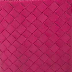 مملوكة مسبقًا Bottega Veneta Fuchsia Intrecciato Leather Bifold Wallet
