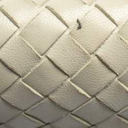 Pre Owned Bottega Veneta Cream Intrecciato Leather Continental Wallet