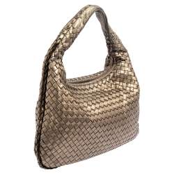 مملوكة مسبقًا حقيبة هوبو بوتيغا فينيتا فينيتا جلد انترشياتو اخضر ميتاليك  