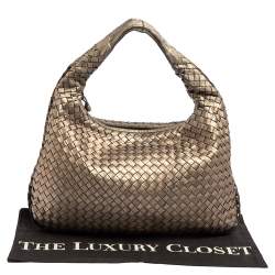 مملوكة مسبقًا حقيبة هوبو بوتيغا فينيتا فينيتا جلد انترشياتو اخضر ميتاليك  