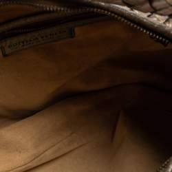 مملوكة مسبقًا حقيبة هوبو بوتيغا فينيتا فينيتا جلد انترشياتو اخضر ميتاليك  