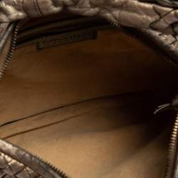 مملوكة مسبقًا حقيبة هوبو بوتيغا فينيتا فينيتا جلد انترشياتو اخضر ميتاليك  