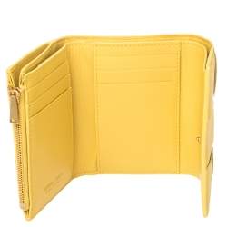 Pre Owned Bottega Veneta Yellow Maxi Intrecciato Leather Trifold Wallet