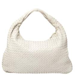 Pre Owned Bottega Veneta Cream Leather Medium Veneta Hobo