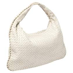 Pre Owned Bottega Veneta Cream Leather Medium Veneta Hobo