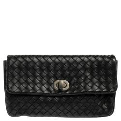 مملوكة مسبقًا Bottega Veneta Black Intrecciato Leather Turnlock Pouch